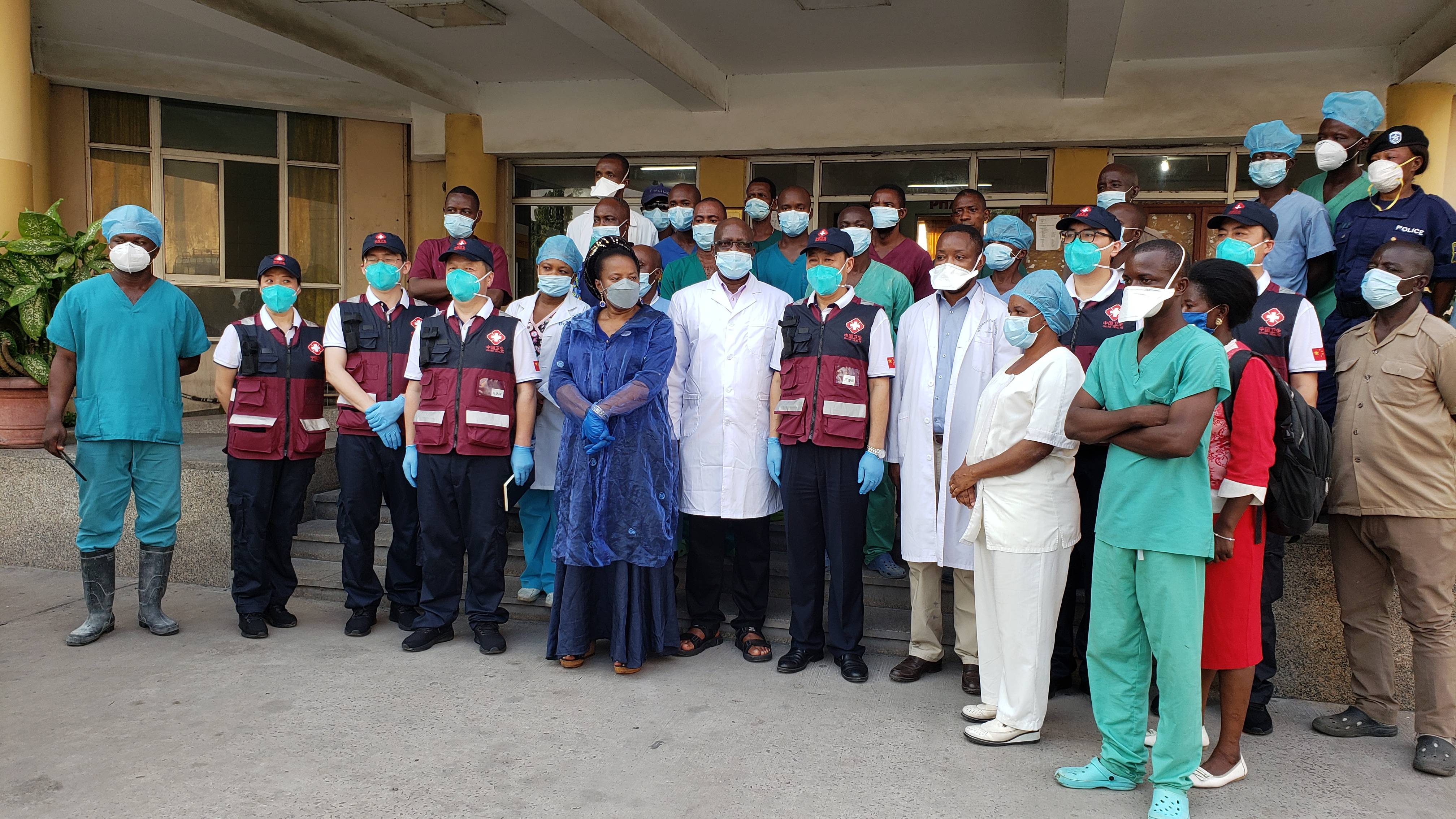 今晚西汉姆调整名单以备中超；回应争议环节打磨；目标明确；医务组通报恢复的简单介绍